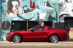 Ford Mustang GT 2005 года